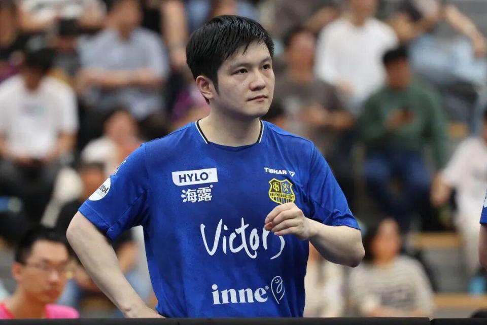 认为她是本 认为她是本